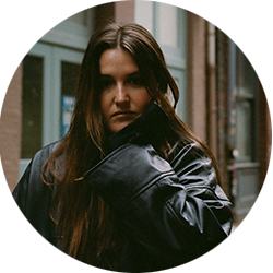 Chelsea Cutler | Platinum singer, songwriter, multi-instrumentalist, producer, and engineer