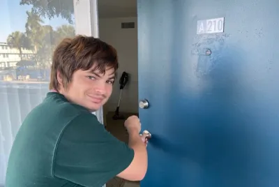 Jackson moving into his ROPAL apartment at Covenant House Florida.
