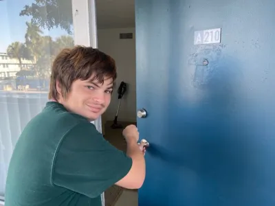 Jackson moving into his ROPAL apartment at Covenant House Florida.
