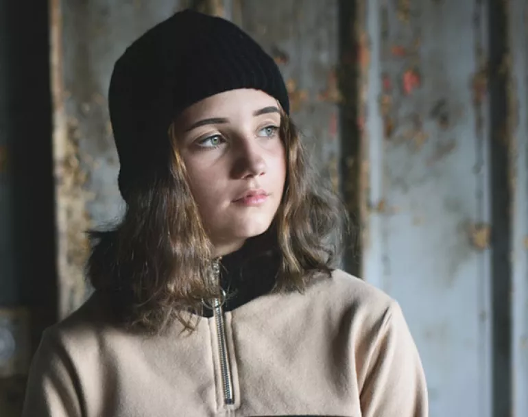 Homeless girl during the winter | Covenant House - Renew your support