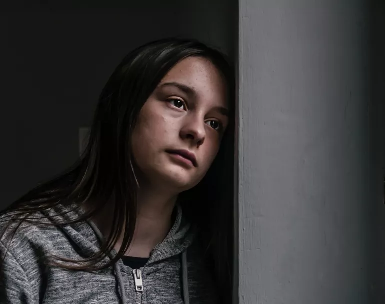 sad homeless girl | Covenant House - Donate today to help youth in need